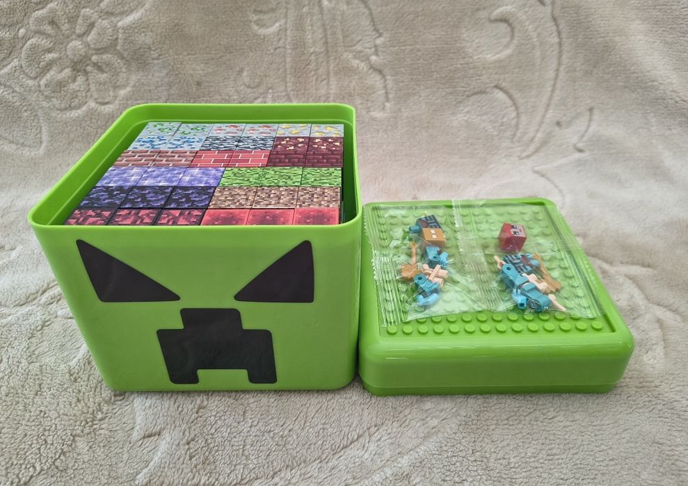 Klocki magnetyczne Minecraft w pudełku 180 sztuk + 2 figurki