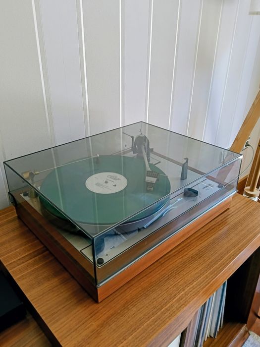 Gira Discos Thorens TD 166 - Célula Shure M75-6S