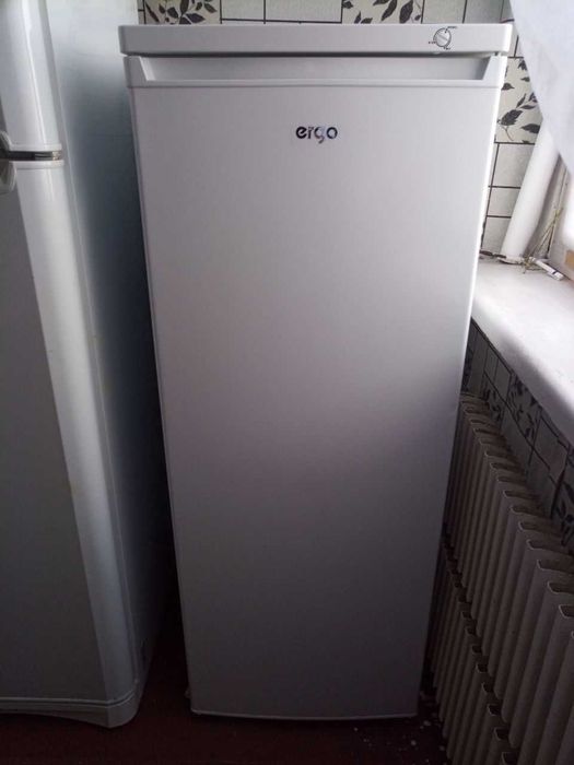 Морозильна камера ERGO BD-145
