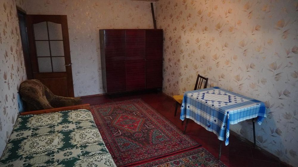 Здам кімнату без хазяйки для дівчини, жінки