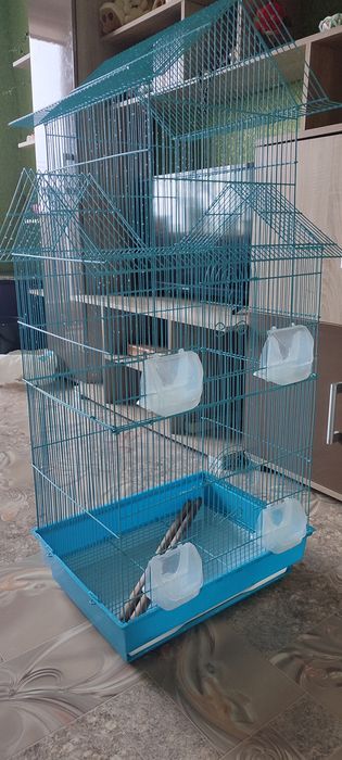 Продам клітку для папуги