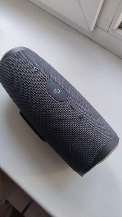 JBL Charge Essential 2