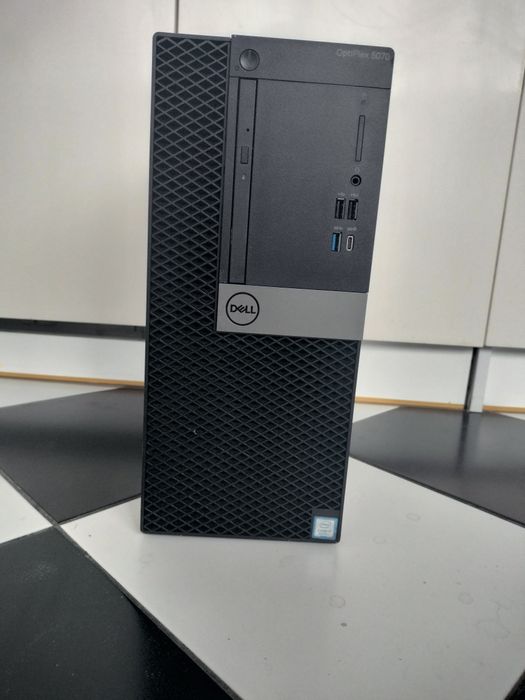 Dell Optiplex 5070, I7-9700, 4Gb Radeon Pro WX 3200