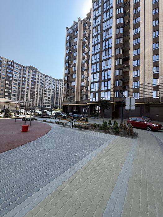 Продаж 2-кімнатної квартири в ЖК Атлант. 78кв.м на 3-му поверсі!!