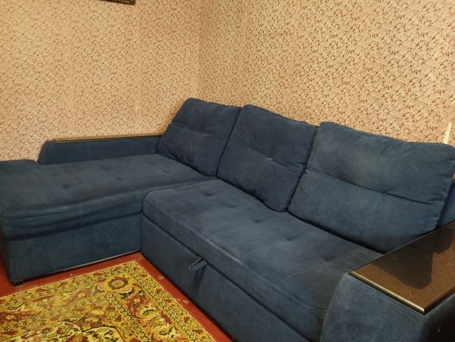 Диван угловой б/у
