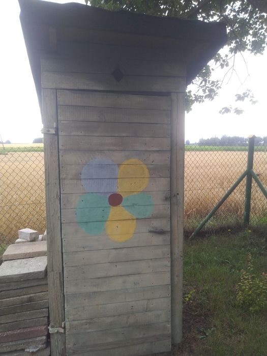 Sprzedam WC na budowę