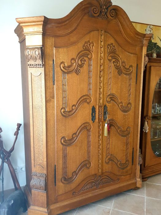 Magnífica antiga estante livreiro / roupeiro / armário- madeira maciça