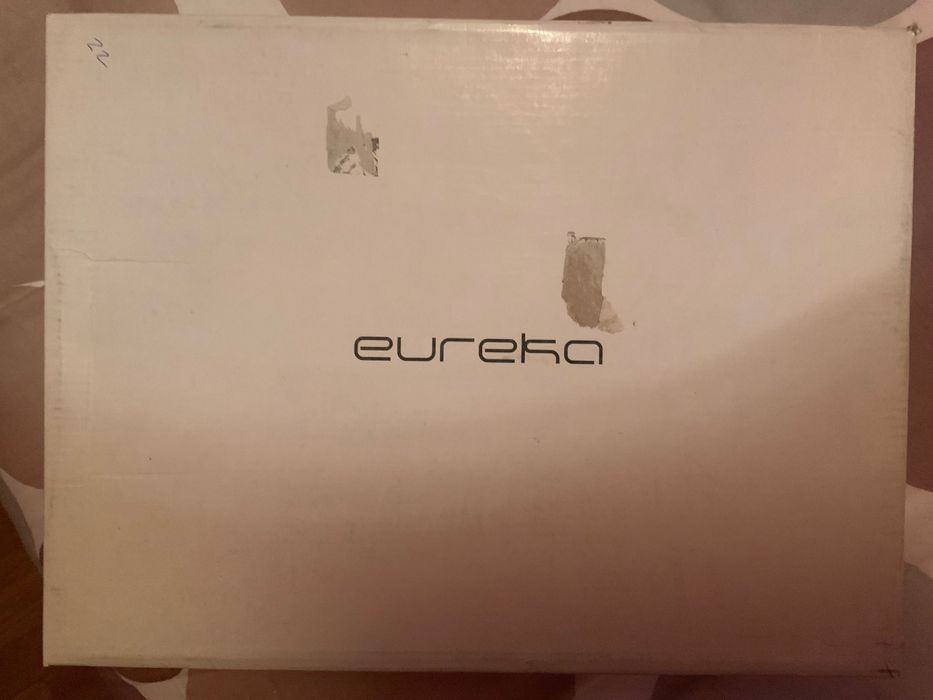 Botas texanas em pele. Tamanho 35/36.