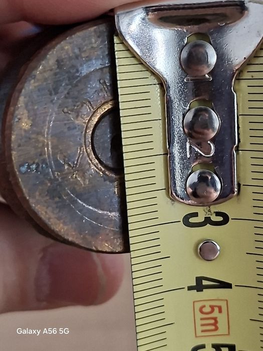 Łuski większe 8 szt