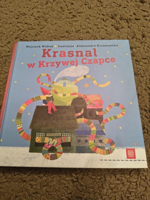 Krasnal w krzywej czapce