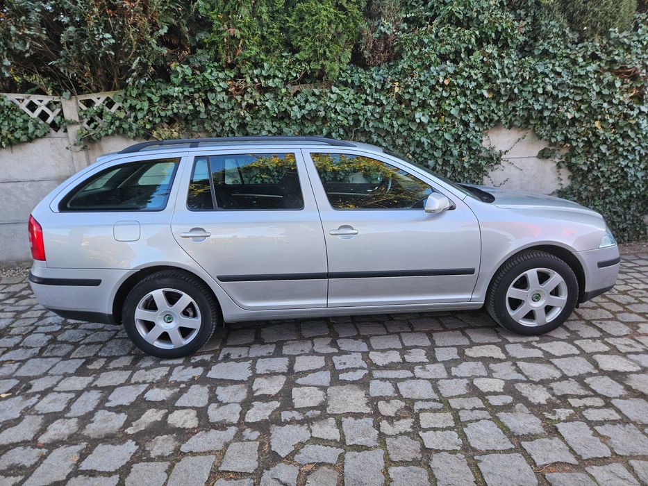 Skoda Octavia Elegance 1.6 MPI. Po Dużym Serwisie !!!