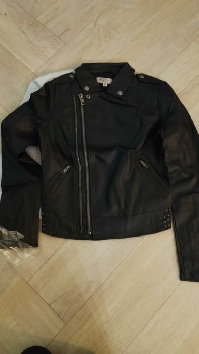 Kurtka guess nowa z wadami