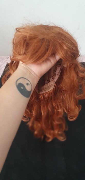 Peruca, cabelo artificial