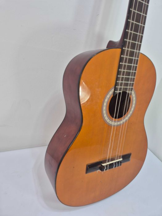 Gitara  klasyczna clifton valesa