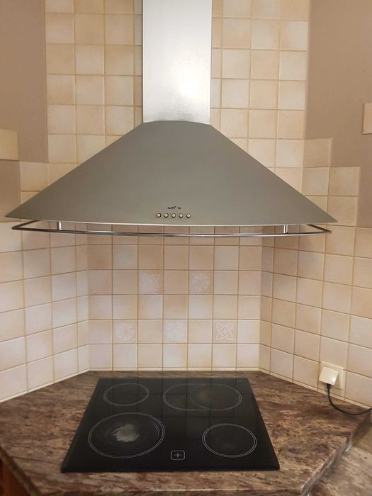 Płyta ceramiczna z piekarnikiem Amika do zabudowy wszystko sprawne