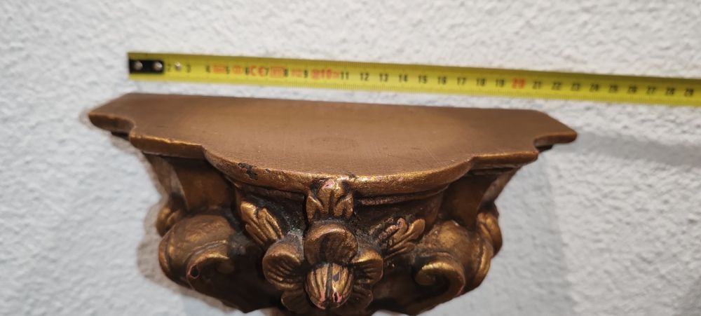 6 pianhas em talha dourada