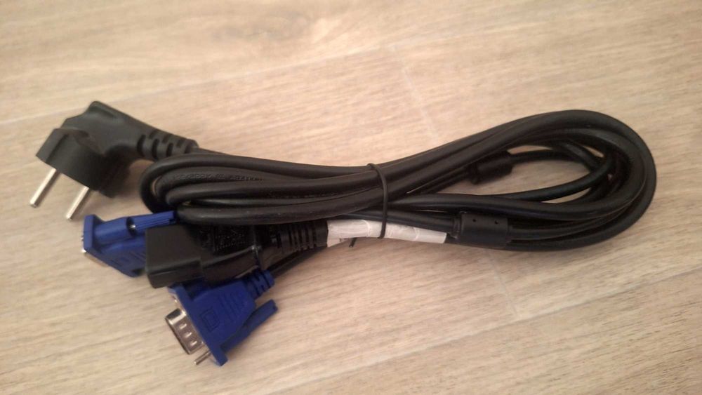 Монітор Fujitsu - 17 дюймів