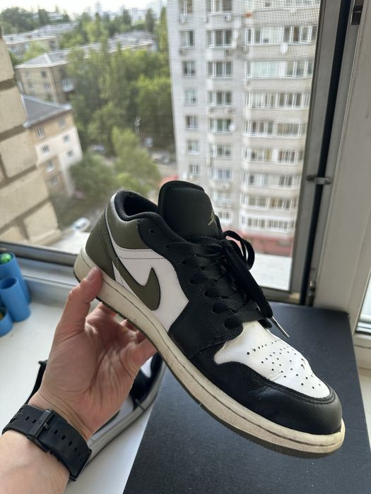 Nike Air Jordan 1 Low White/Olive 553558-092 размер 42.5