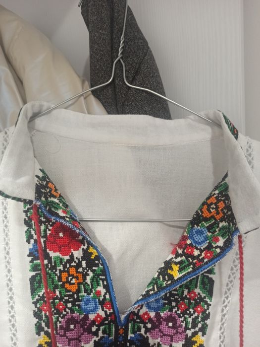 Вишита сорочка жіноча