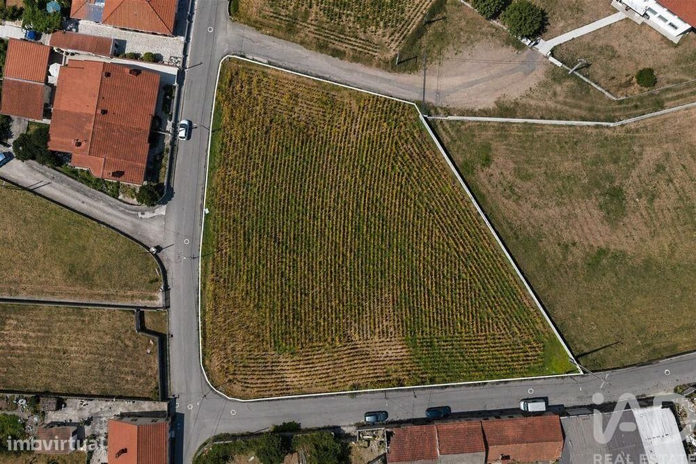 Terreno em Válega