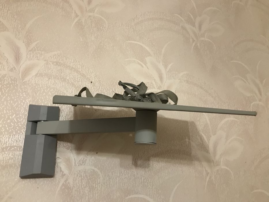 Полиця тримач для телевізора