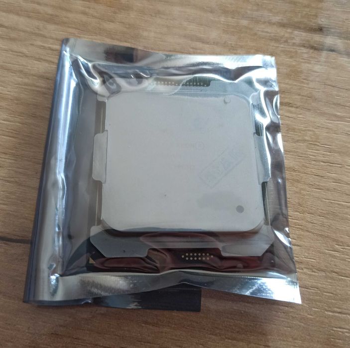 Intel Xeon E5 2680 v4