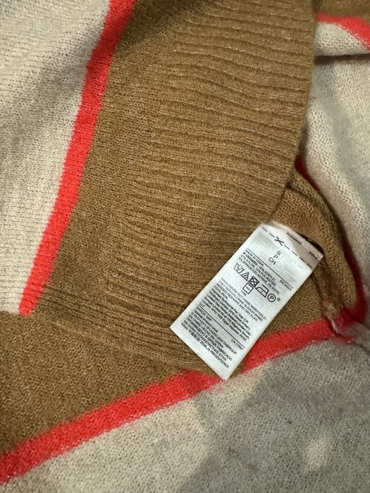 Светр жіночий GAP у смужку