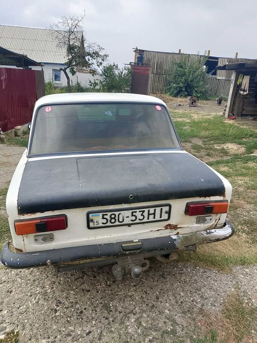 Легковий автомобіль 2101
