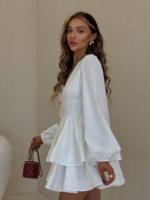 біла лляна сукня пишна