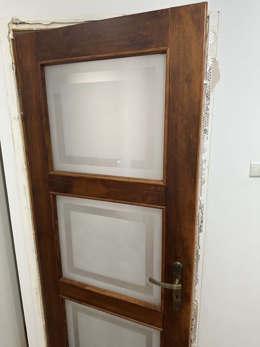 Drzwi wewnętrzne drewniane