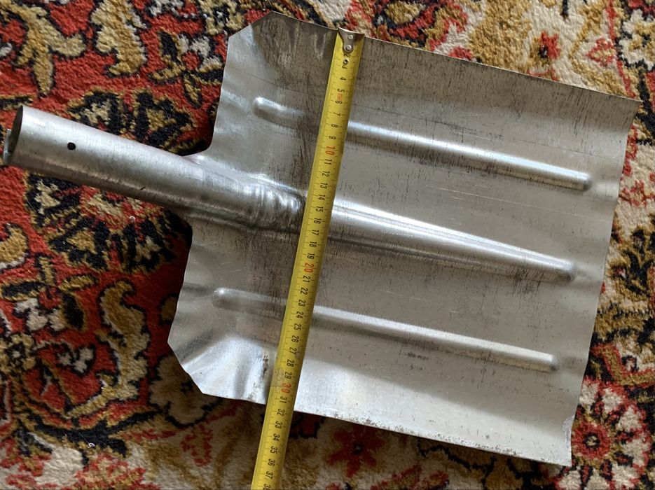 Совкова лопата