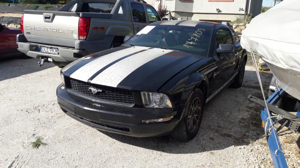 Ford Mustang 4.0 zderzak przód  klapa ćwiartka prowadnica