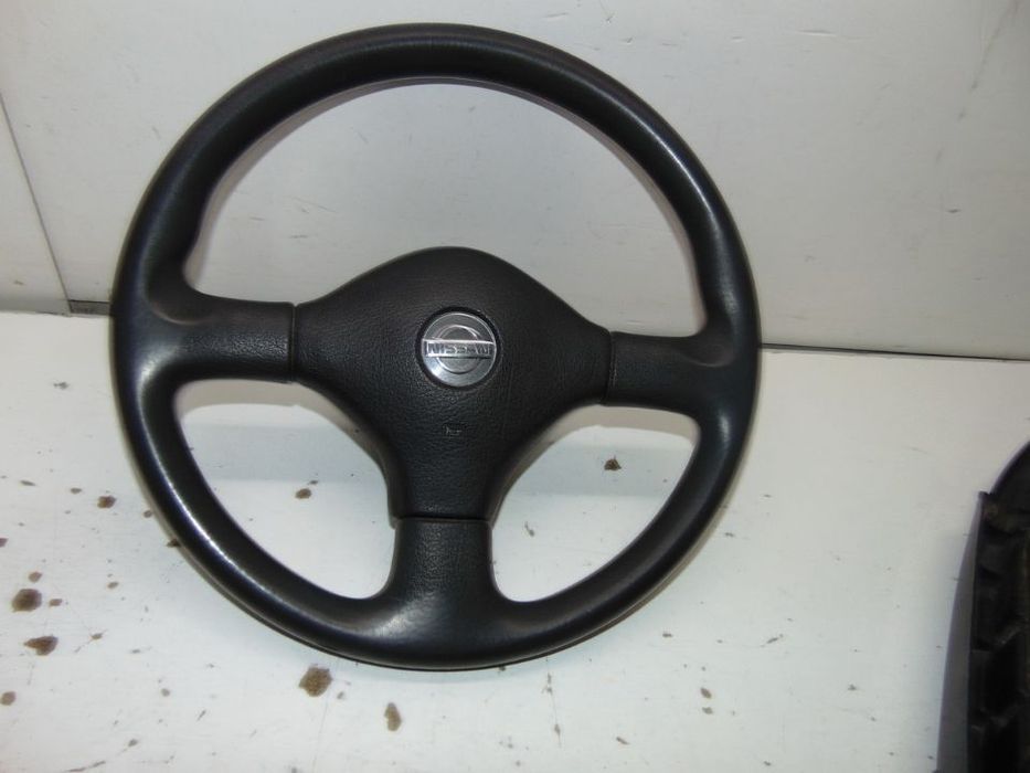 Nissan 100 nx farolins traseiros/Volante