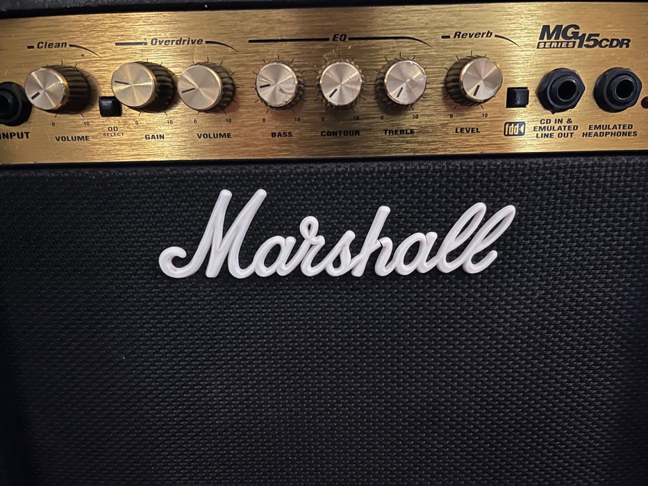 Amplificador Marshall MG 15 Gold