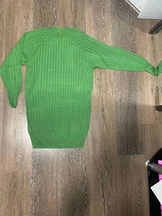 Стильна універсальна сукня H&M.