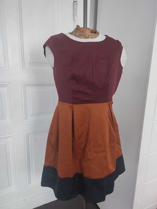 Elegancka sukienka rozmiar 40
