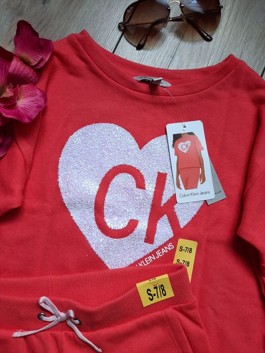 Костю на дівчинку, calvin klein повсякдений костюм.