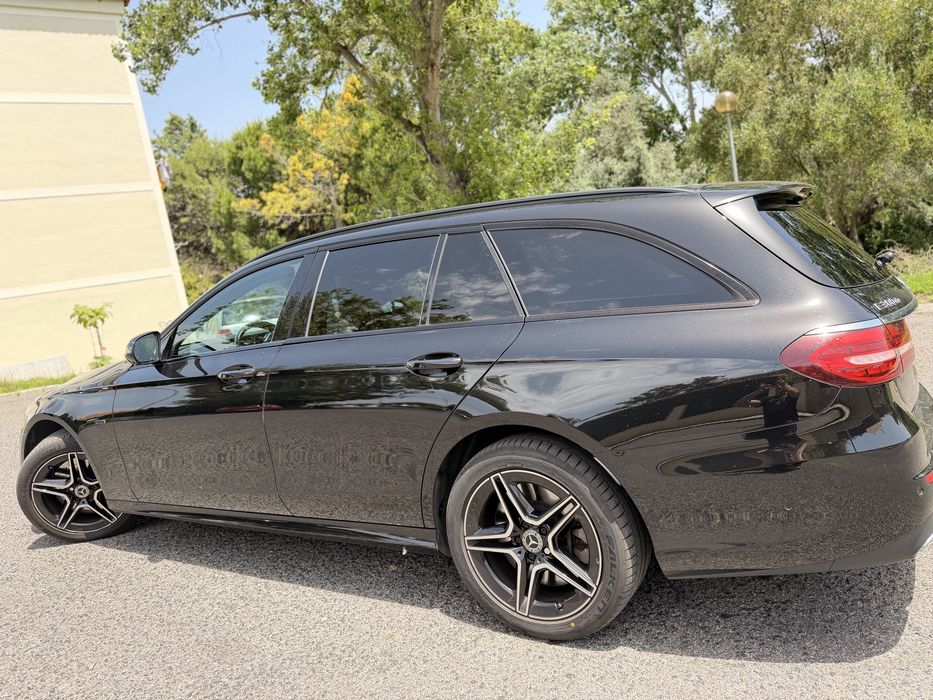 Mercedes-Benz E 300 Plug-in Hybrid Diesel
