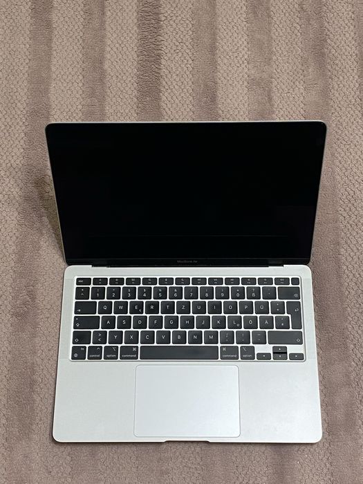Ноутбук Apple MacBook Air 13 2020 A2337