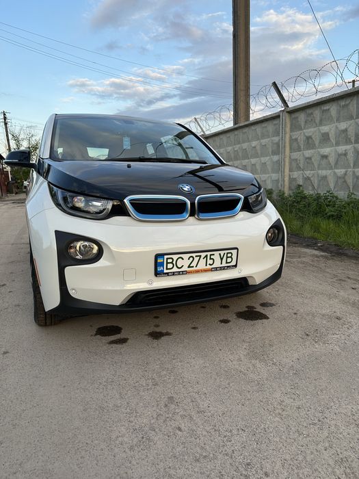 БМВ І3 повна електрика.