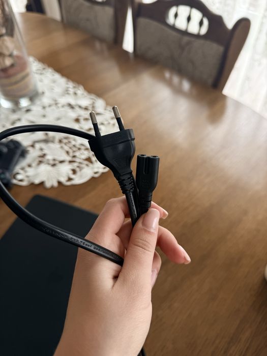 PS 4 (1TB) Sony Slim + 2 джойстики