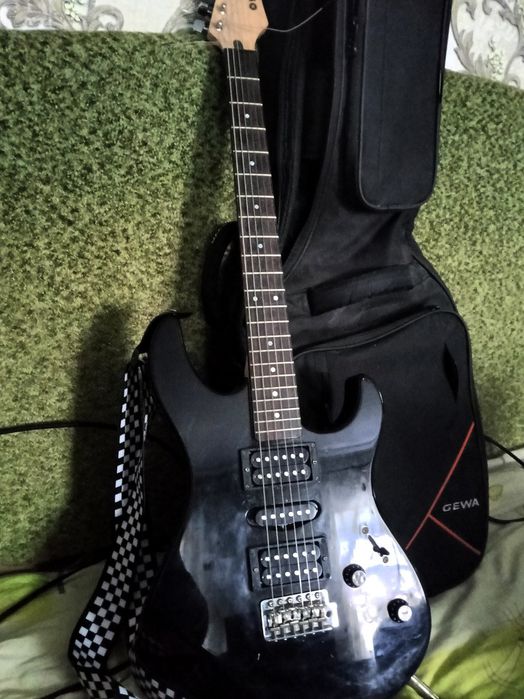 Yamaha ERG 121 + комбик Cort cm30r