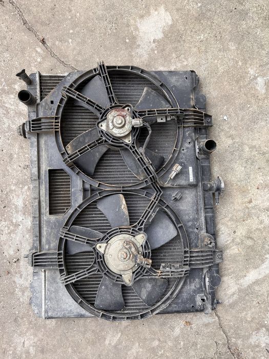 Радіатор охолодження та вентилятори охолодження Nissan X-trail t30