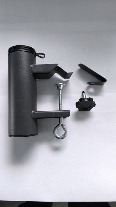 Uchwyt do parasola na balkon