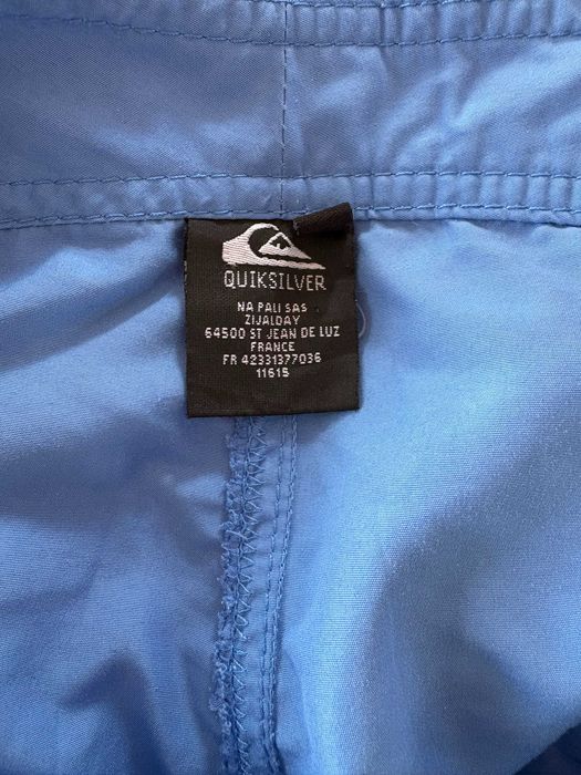 Krótkie niebieskie spodenki sportowe Quiksilver 36/38