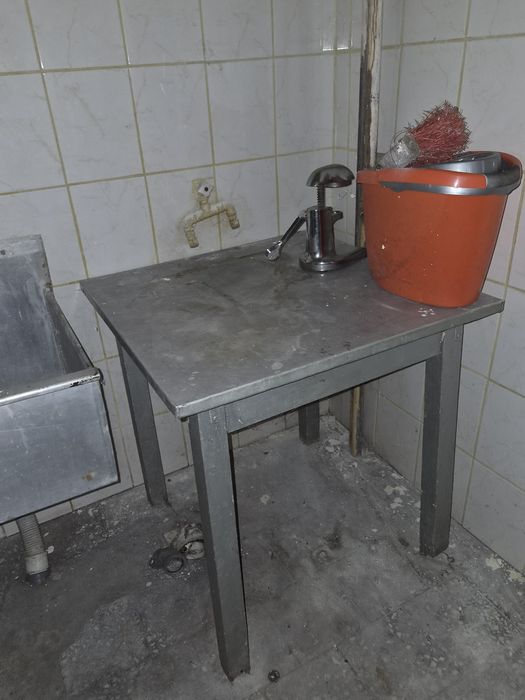 sprzedam aluminiowy stół i zlewozmywak