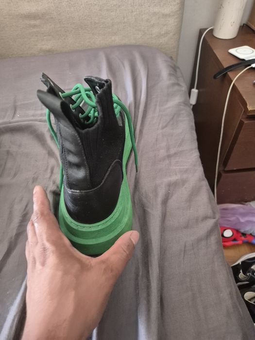 Botas da shein, em muito bom estado e muita poucas veses usado