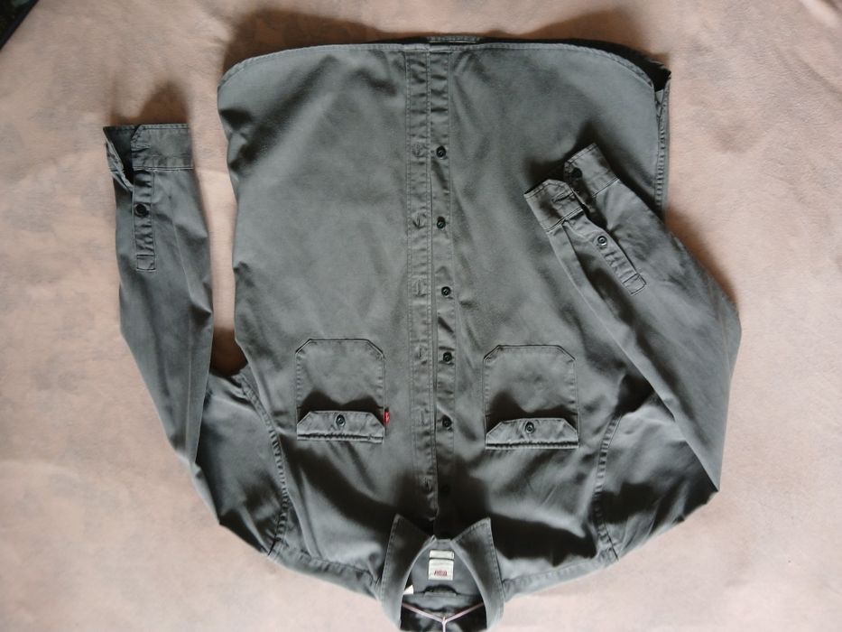 Levis  розмір L чоловіча джинс