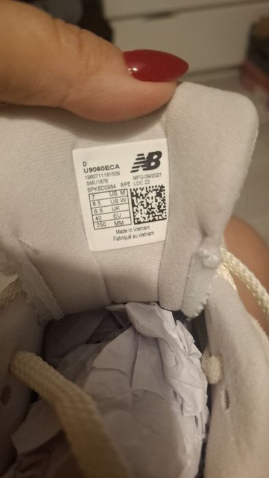 Nowe New Balance 9060 wkładka 26cm