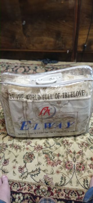 Sprzedam nowe narzuty wełniane firmowe